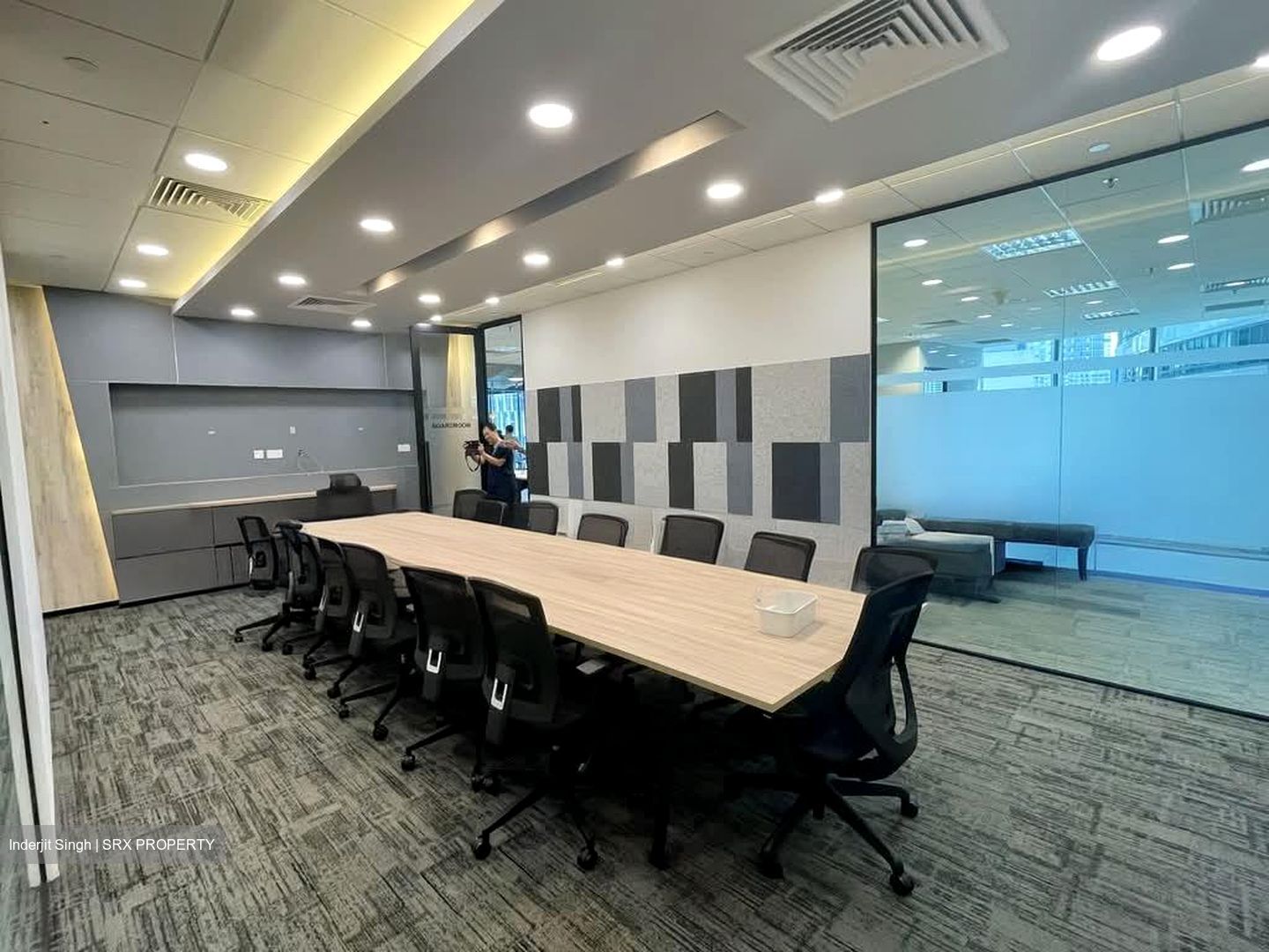 PLUS (D1), Office #563718621
